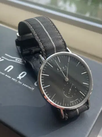 [배터리 새상품] knot 손목시계 36mm 블랙(*^_^*)