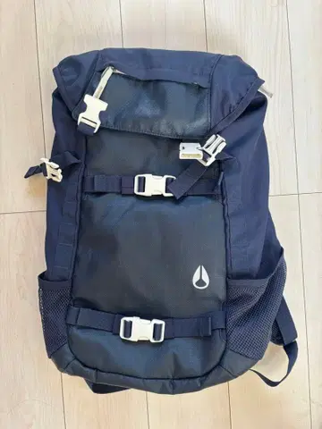 Nixon 네이비 백팩 내수성