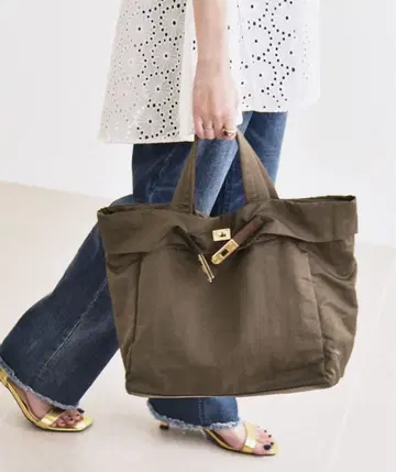 quaranciel 벨트 디자인 2way 토트백 ( A4 대응 )