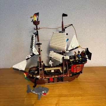 가격 인하! LEGO 해적선 31109 (결품 있음)