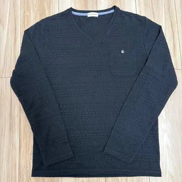 네이티브 무늬 긴팔 패턴 티셔츠