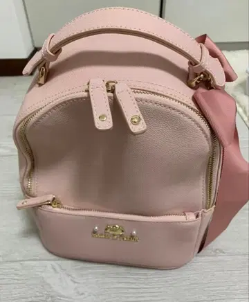 리본 포함 핑크 백팩