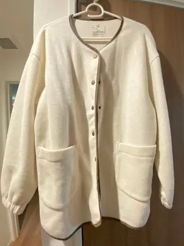 아이보리 플리스 자켓 L 사이즈