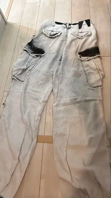 DARKPARK 데미지 가공 카고 팬츠 화이트