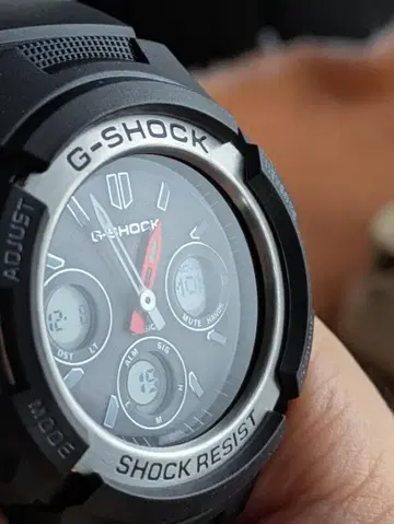 G-SHOCK AWG-M100