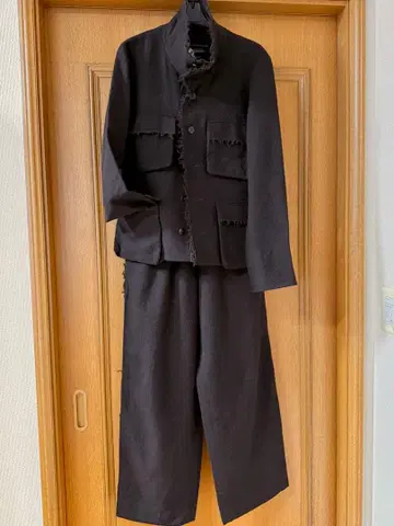 요건 레일 프린지 가공 다크 브라운 울 셋업