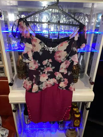 플라워 프린트 오프숄더 페플럼 드레스