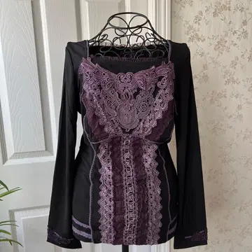 오즈 앙제 레이스 장식의 블랙 보라색 긴팔 상의
