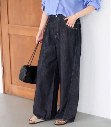 [프레임워크] 배럴 형태 데님 팬츠