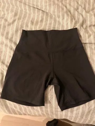 Lululemon align shorts 6