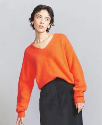 유나이티드 애로우즈 헤어리 V넥 니트 풀오버