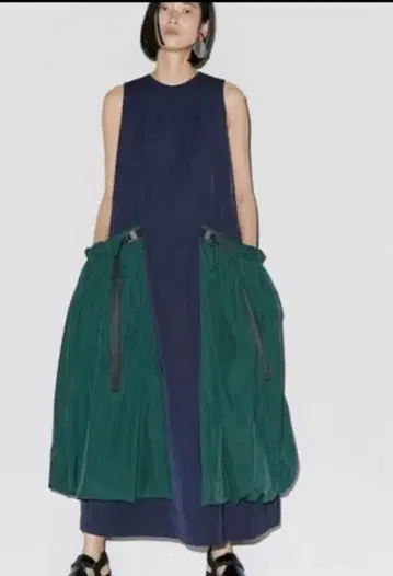 UN3D. SIDE GATHER BELTED OP