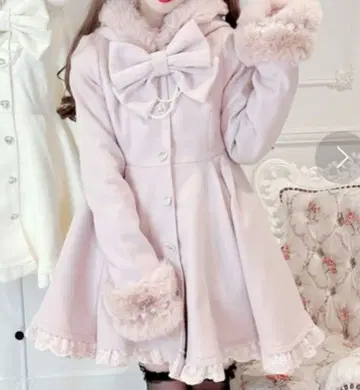 리본 타이 달린 후드 롱 코트