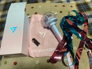 SEVENTEEN 10th Anniversary Penlight