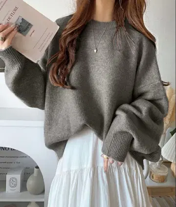 오버 사이즈 그레이 니트 스웨터