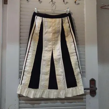 NYC 구매 Anthropologie 디자인 스커트