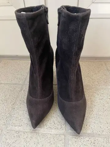 DIANA 스웨이드 숏부츠