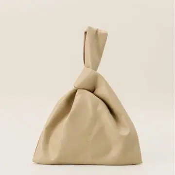 나누슈카 JEN 백