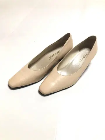 일본제 베이지 스퀘어토 펌프스 메탈 힐 미사용품