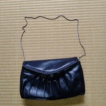 블랙 가죽 체인 숄더백