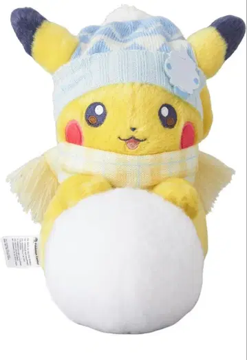 포켓몬 센터 오리지널 봉제 인형 피카츄와 눈놀이 정품