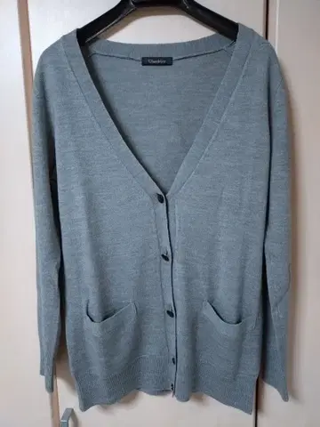 그레이 V넥 가디건