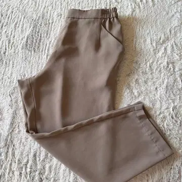 베이지 허리밴딩 슬랙스