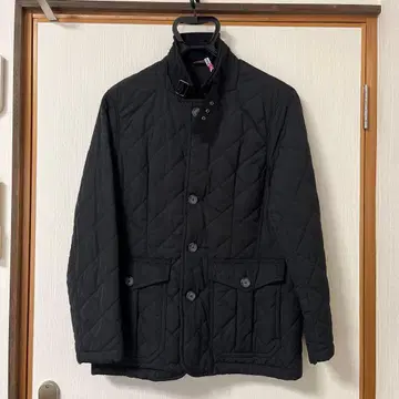 VUMPS 블랙 퀼팅 자켓