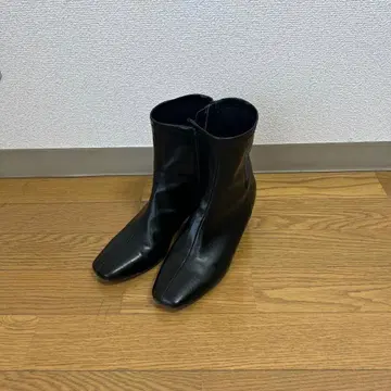 어반 리서치 스트레치 숏부츠 블랙