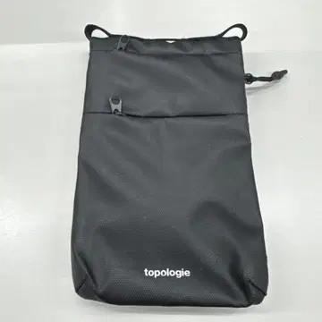 topologie 블랙 숄더백