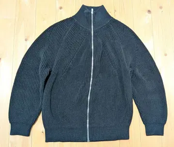 다크 그레이 집업 니트 스웨터