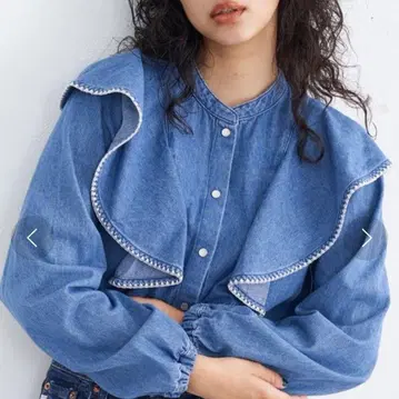 에드윈 썸씽 프릴 데님 블라우스 M 사이즈