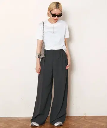 apstudio 2 턱 와이드 팬츠