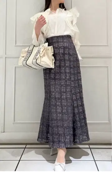 [ 스나이델 ] 레이스업 텍스처 스커트