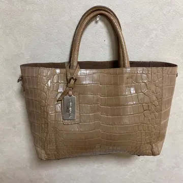 PELLEYLUSSO 페렐리루쏘 엠보 백 일본제