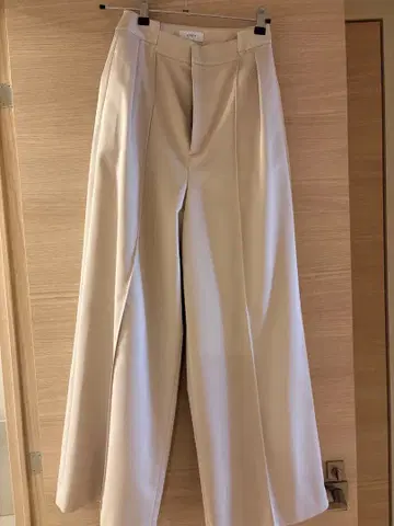 IIROT 베이지 와이드 팬츠