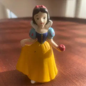 백설공주 피규어