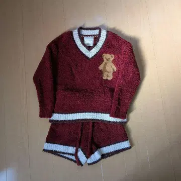 [ HOLIDAY ] 젤라피케 베어 룸웨어 상하의 세트 F 사이즈