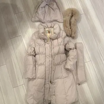 noela 다운 코트 S 가격 인하