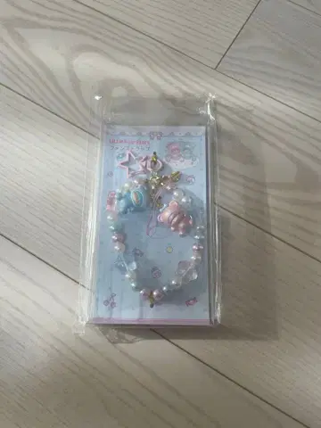 산리오 키키라라 퍼프포프 스트랩 키링