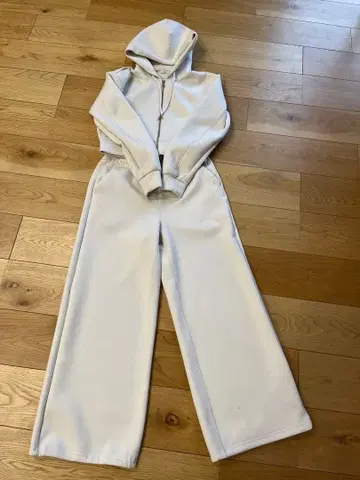 GU 퍼프 맨투맨 풀 집업 후드티 S와 팬츠 M 세트