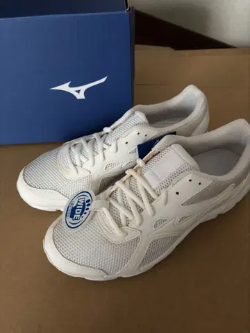 미즈노 스니커즈 [ 맥시마이저 22 ] 미사용 새상품!