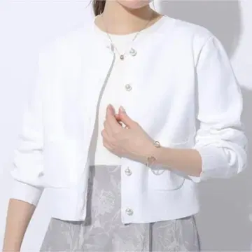 아푸와이저 리셰 가디건 화이트 펄 버튼