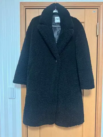 새상품급 ZARA 보아 블랙 테디 롱 코트 M 사이즈