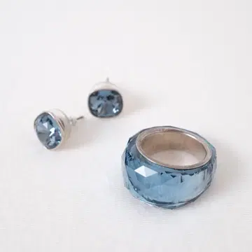 스와로브스키 귀걸이와 반지 세트