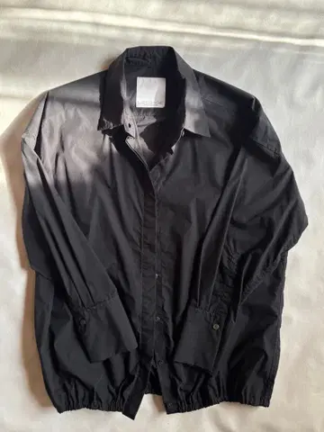 저널 스탠다드 블랙 셔츠