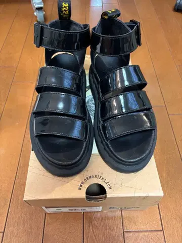 닥터 마틴 샌들