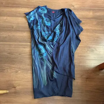 YOKANG 네이비 꽃무늬 쉬폰 원피스