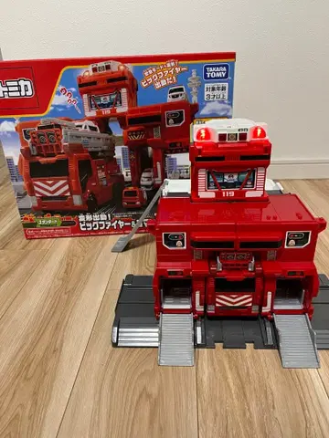 토미카 빅 파이어&커맨드 스테이션 소방서