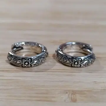 [ 익명 배송 새상품 ] 실버 후프 귀걸이 하와이안 주얼리 플루메리아